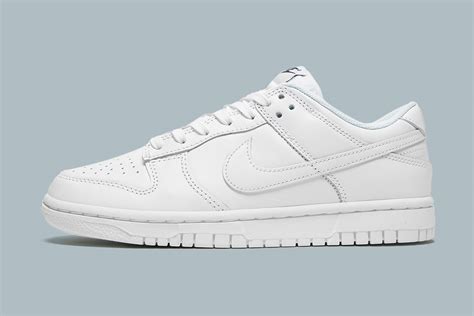 nike dunk low triple white herren|Nike sb triple white.